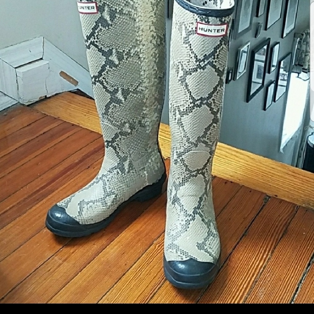 Rain boots